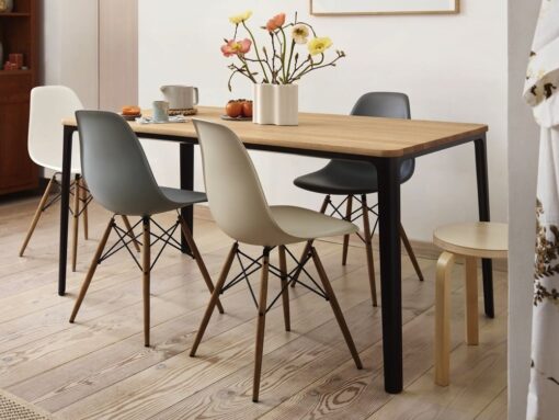 Eames DSW Chair Dining Table