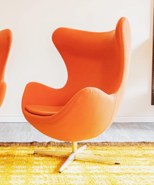 Jacobsen Style Egg Chair