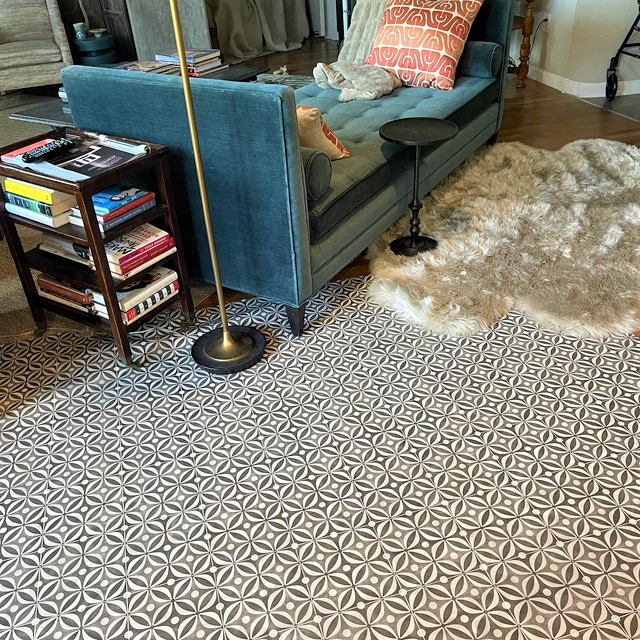 Mid Century Black Sheet Vinyl Flooring