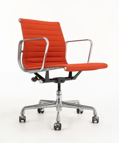 Red Eames EA 117 Office Chair